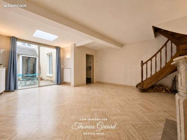 Maison 5 pièces 156 m²