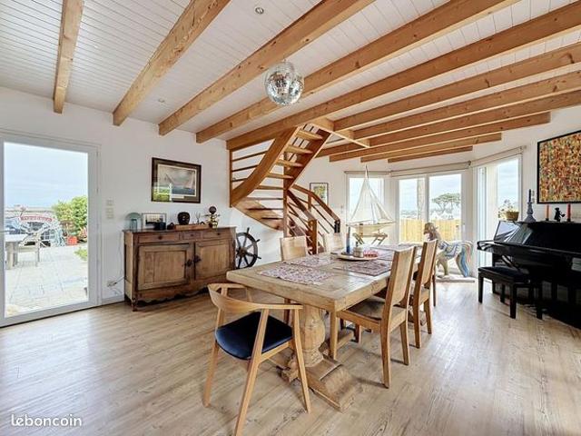 Maison 5 pièces 156 m²