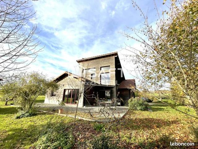 Maison 5 pièces 156 m²