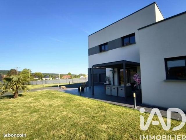 Maison 5 pièces 156 m²