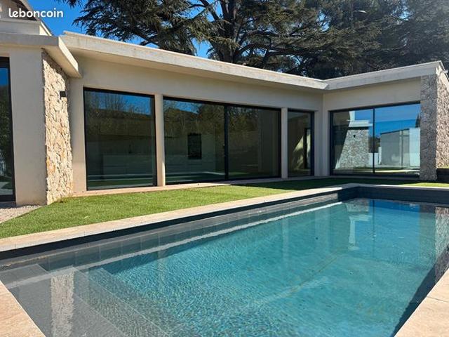 Maison 5 pièces 156 m²