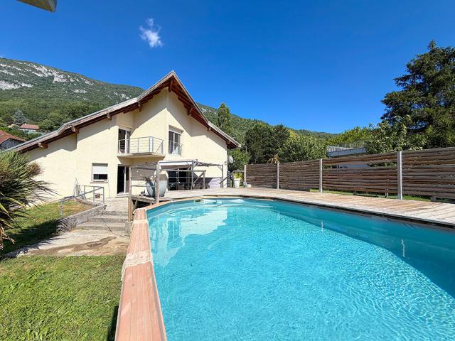 Maison 5 pièces 156 m²