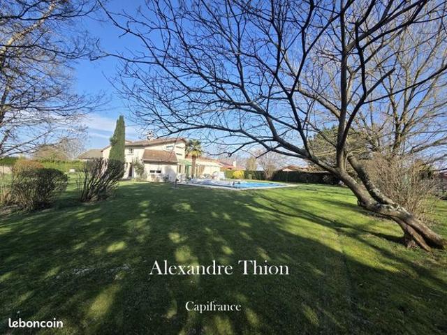 Maison 5 pièces 156 m²