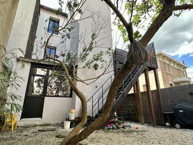 Maison 5 pièces 157 m²