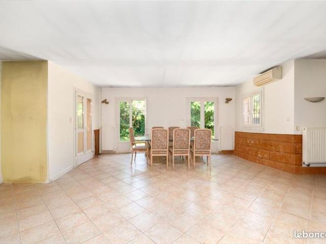 Maison 5 pièces 157 m²