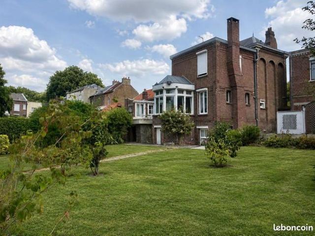 Maison 5 pièces 157 m²