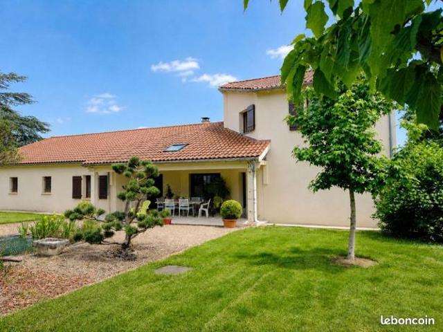 Maison 5 pièces 157 m²