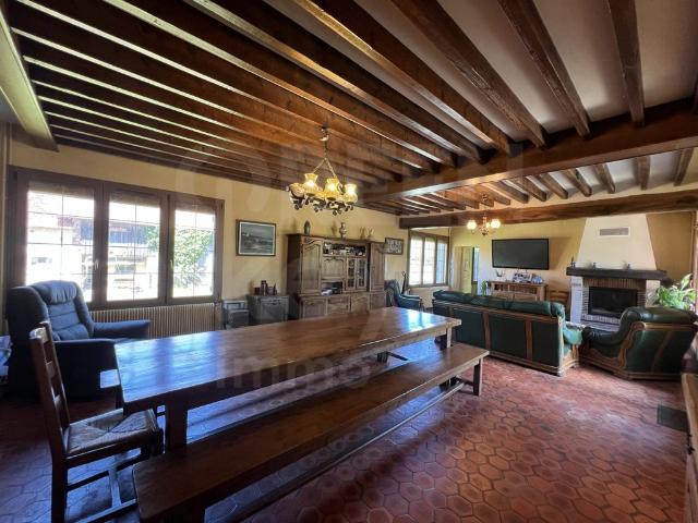 Maison 5 pièces 157 m²
