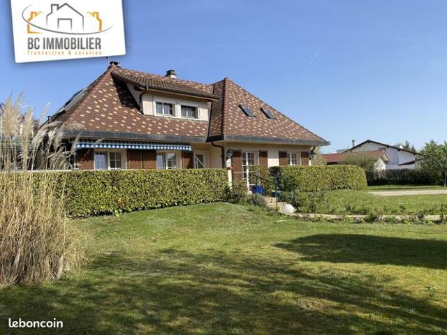 Maison 5 pièces 157 m²