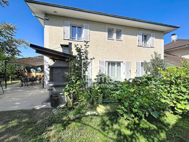 Maison 5 pièces 157 m²