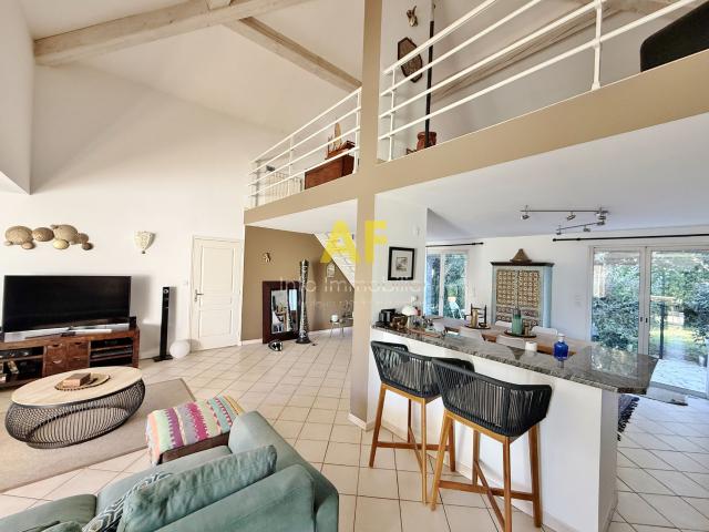 Maison 5 pièces 157 m²