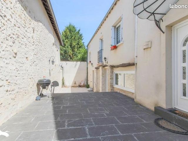 Maison 5 pièces 157 m²