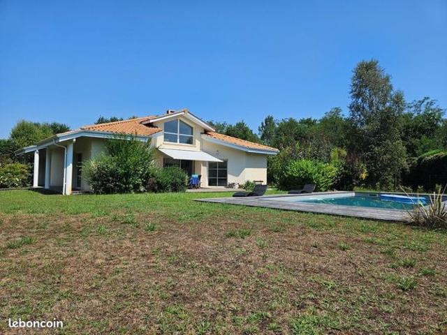 Maison 5 pièces 157 m²