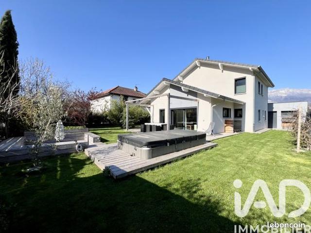 Maison 5 pièces 157 m²