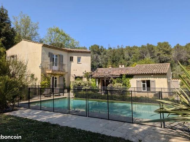 Maison 5 pièces 158 m²