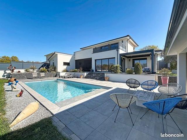 Maison 5 pièces 158 m²