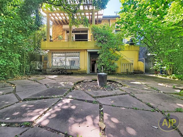 Maison 5 pièces 158 m²