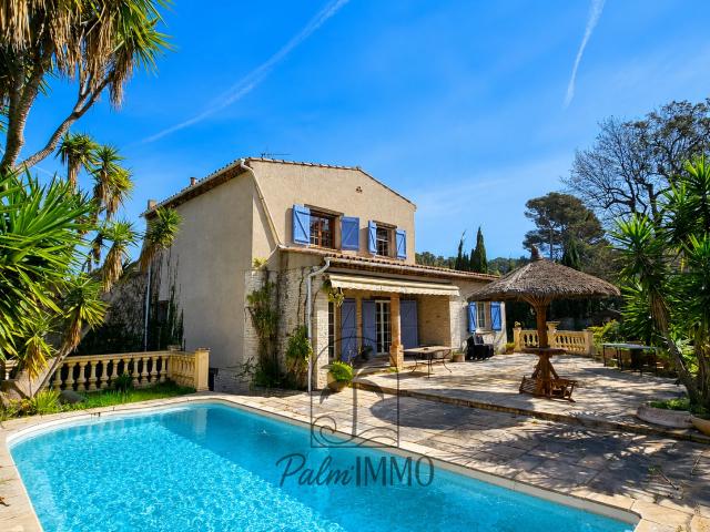 Maison 5 pièces 158 m²