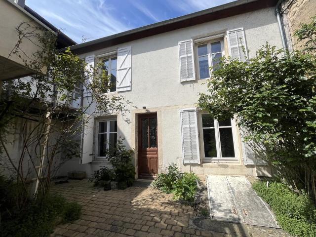 Maison 5 pièces 158 m²