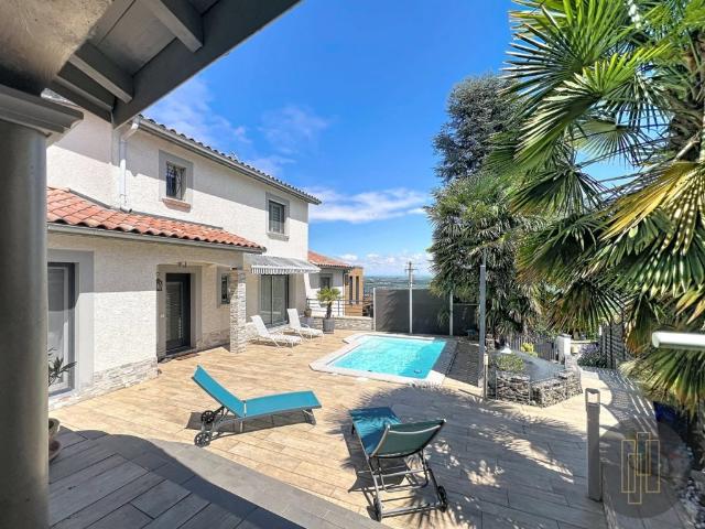 Maison 5 pièces 158 m²