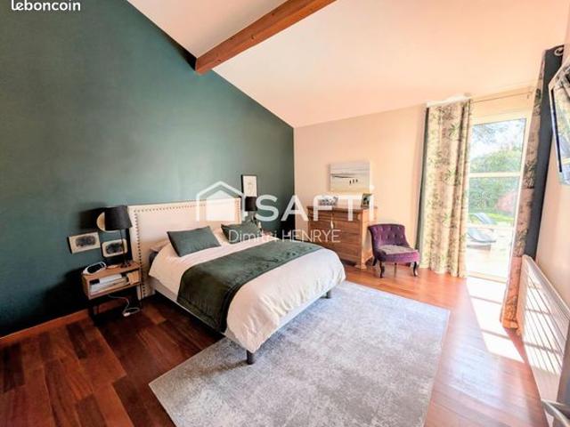 Maison 5 pièces 158 m²
