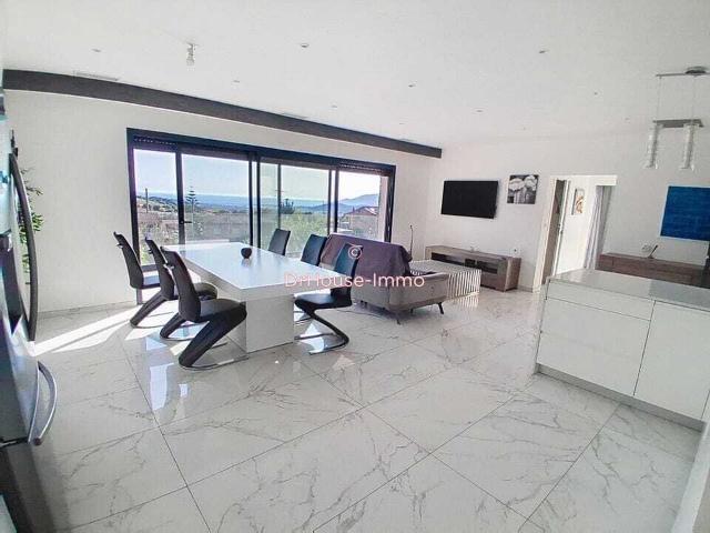 Maison 5 pièces 158 m²