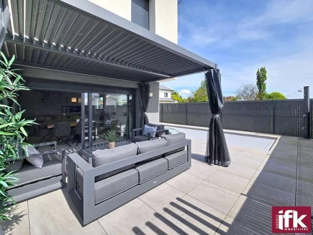 Maison 5 pièces 158 m²