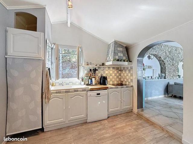 Maison 5 pièces 159 m²
