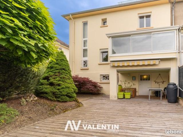 Maison 5 pièces 159 m²