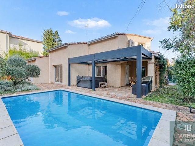 Maison 5 pièces 159 m²