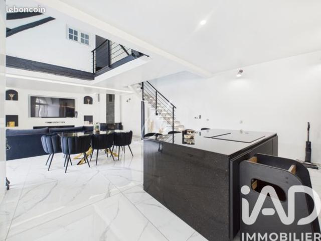 Maison 5 pièces 159 m²