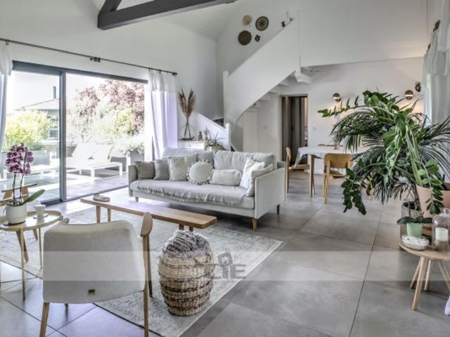 Maison 5 pièces 159 m²