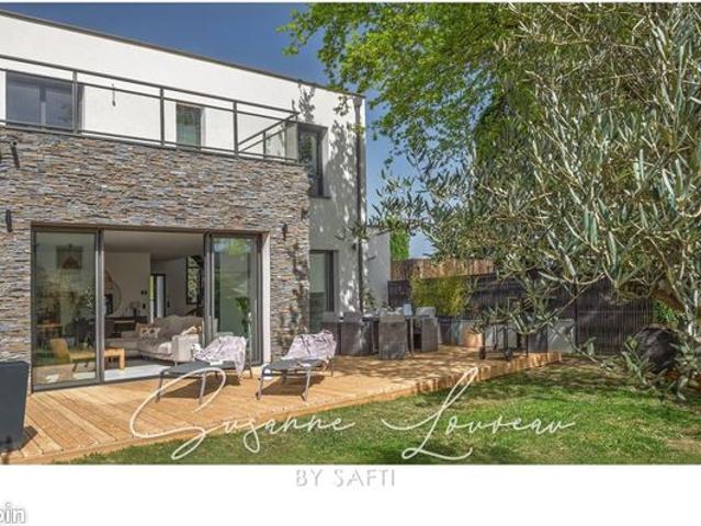 Maison 5 pièces 160 m²