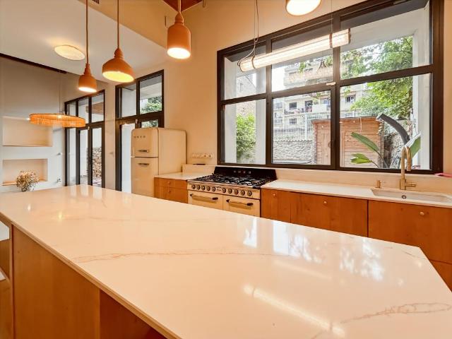 Maison 5 pièces, 159 m² à louer à Montpellier 34090