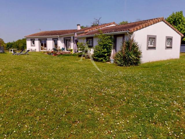 Maison 5 pièces,150 m2 de plain pied avec garage
