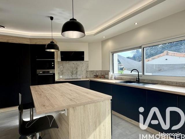 Maison 5 pièces 150 m²