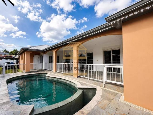 Maison 5 pièces 150 m²