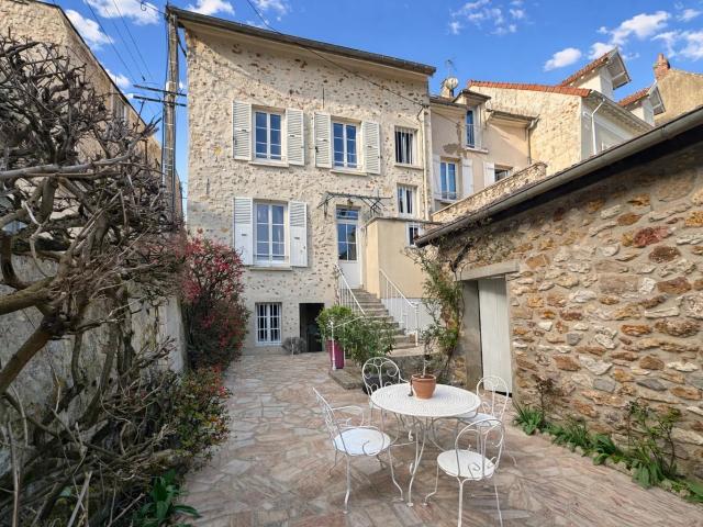Maison 5 pièces 150 m²