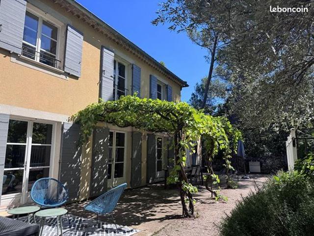 Maison 5 pièces 150 m²