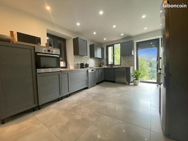 Maison 5 pièces 150 m²