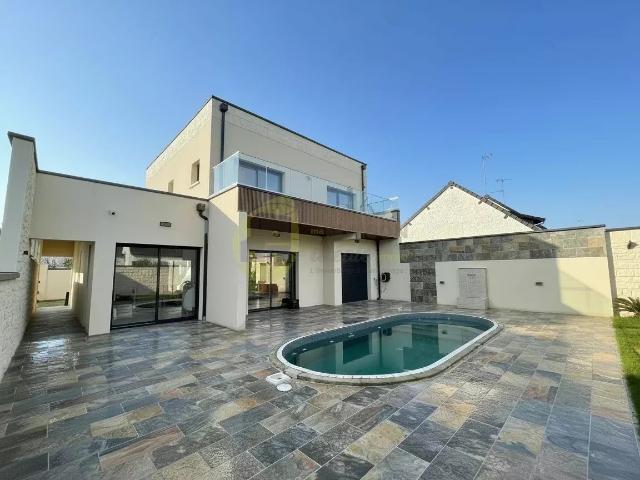 Maison 5 pièces 150 m²