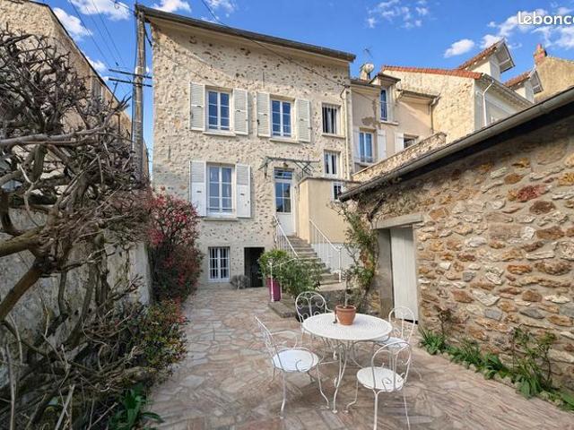Maison 5 pièces 150 m²