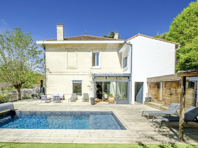 Maison 5 pièces 150 m²