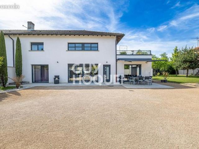 Maison 5 pièces 150 m²