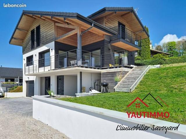 Maison 5 pièces 150 m²