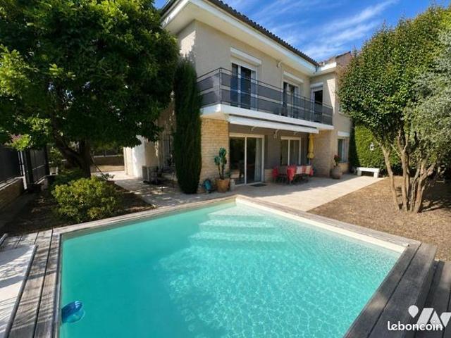 Maison 5 pièces 150 m²