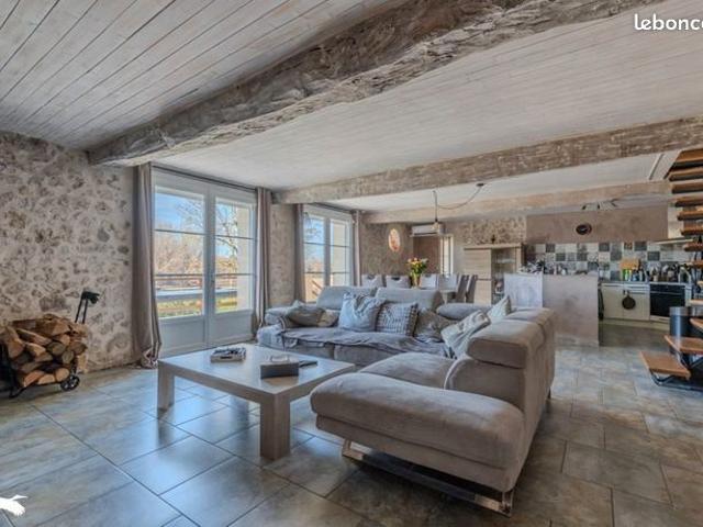 Maison 5 pièces 150 m²