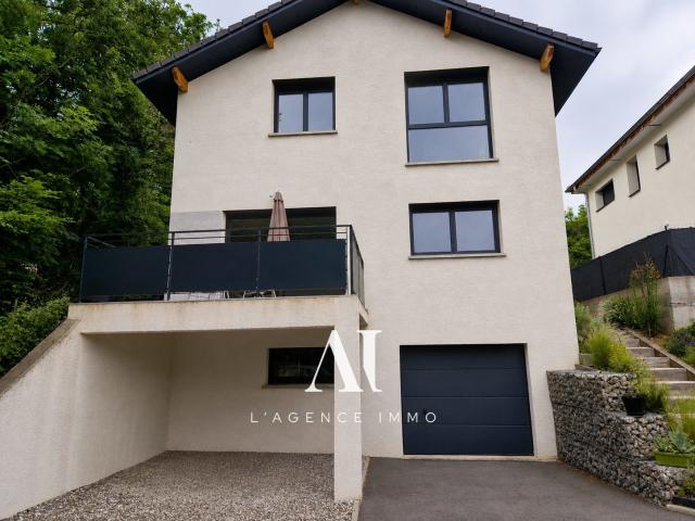 Maison 5 pièces 150 m²