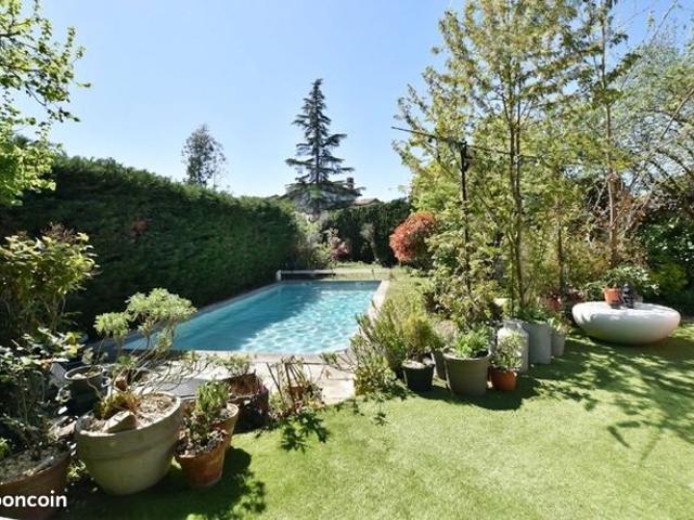 Maison 5 pièces 150 m²