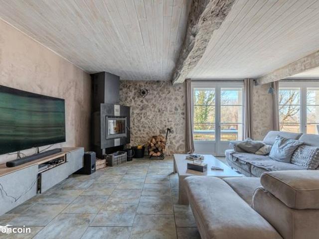 Maison 5 pièces 150 m²